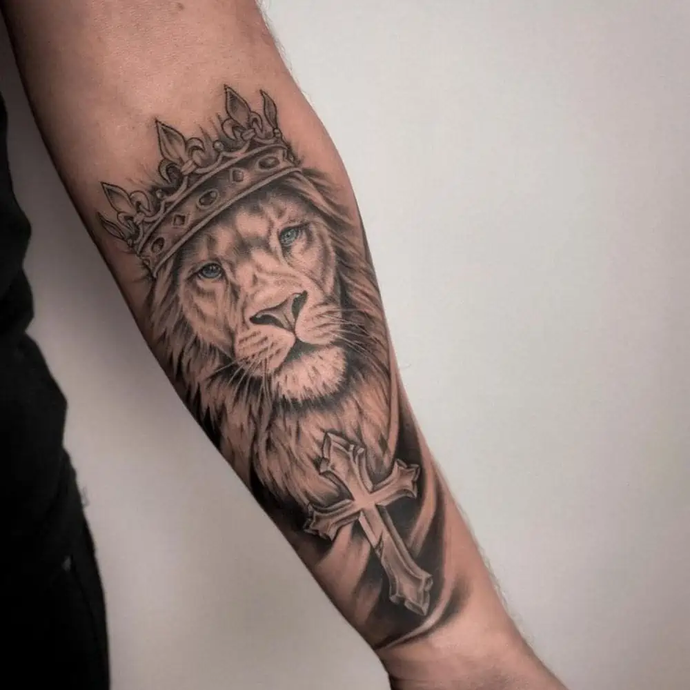 Tattoo Ideas for men —Lion design
